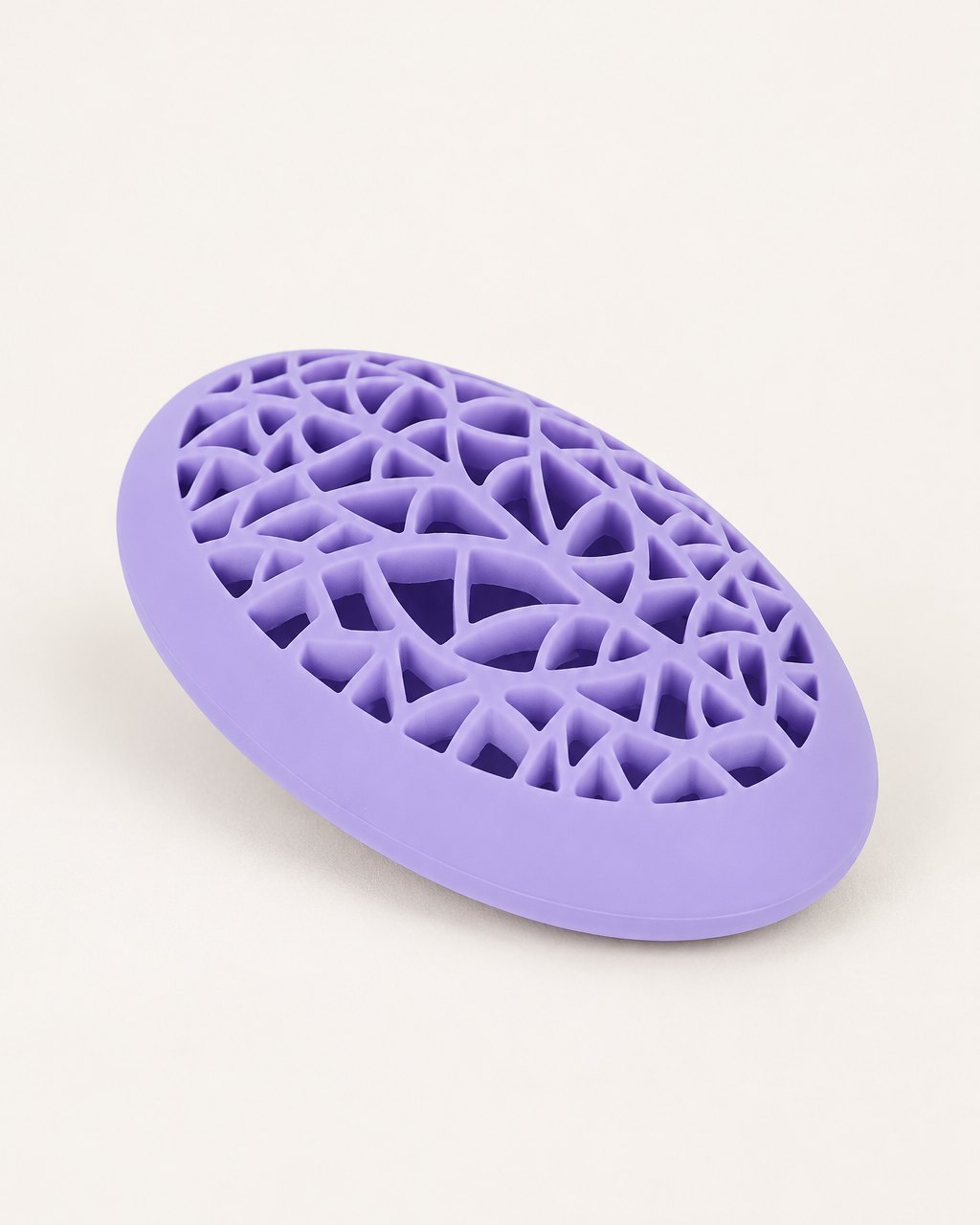 Lilac silicone lattice brush holder